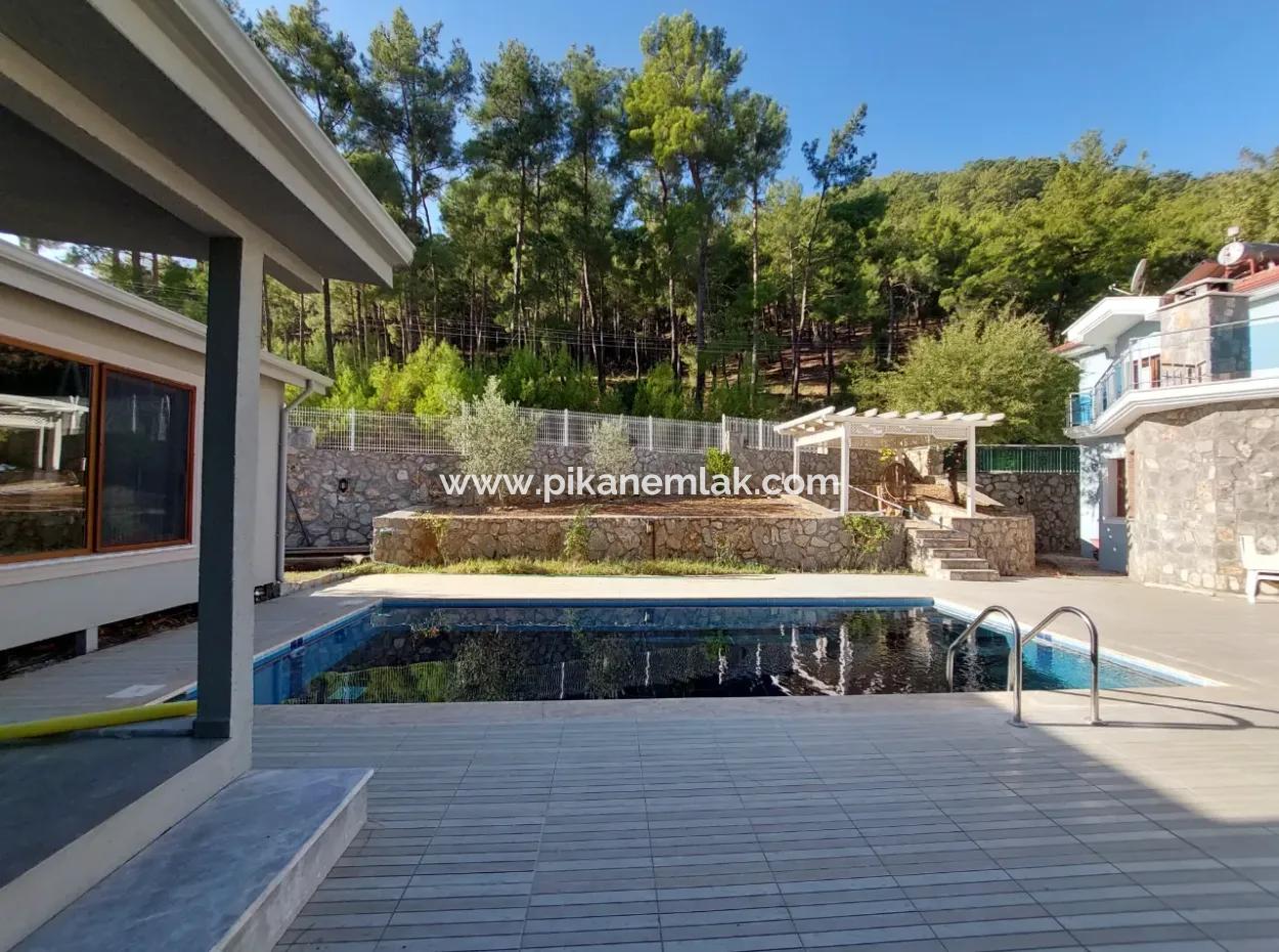 Detached Luxury Villa With Swimming Pool For Sale In Nature In Fethiye Üzümlü