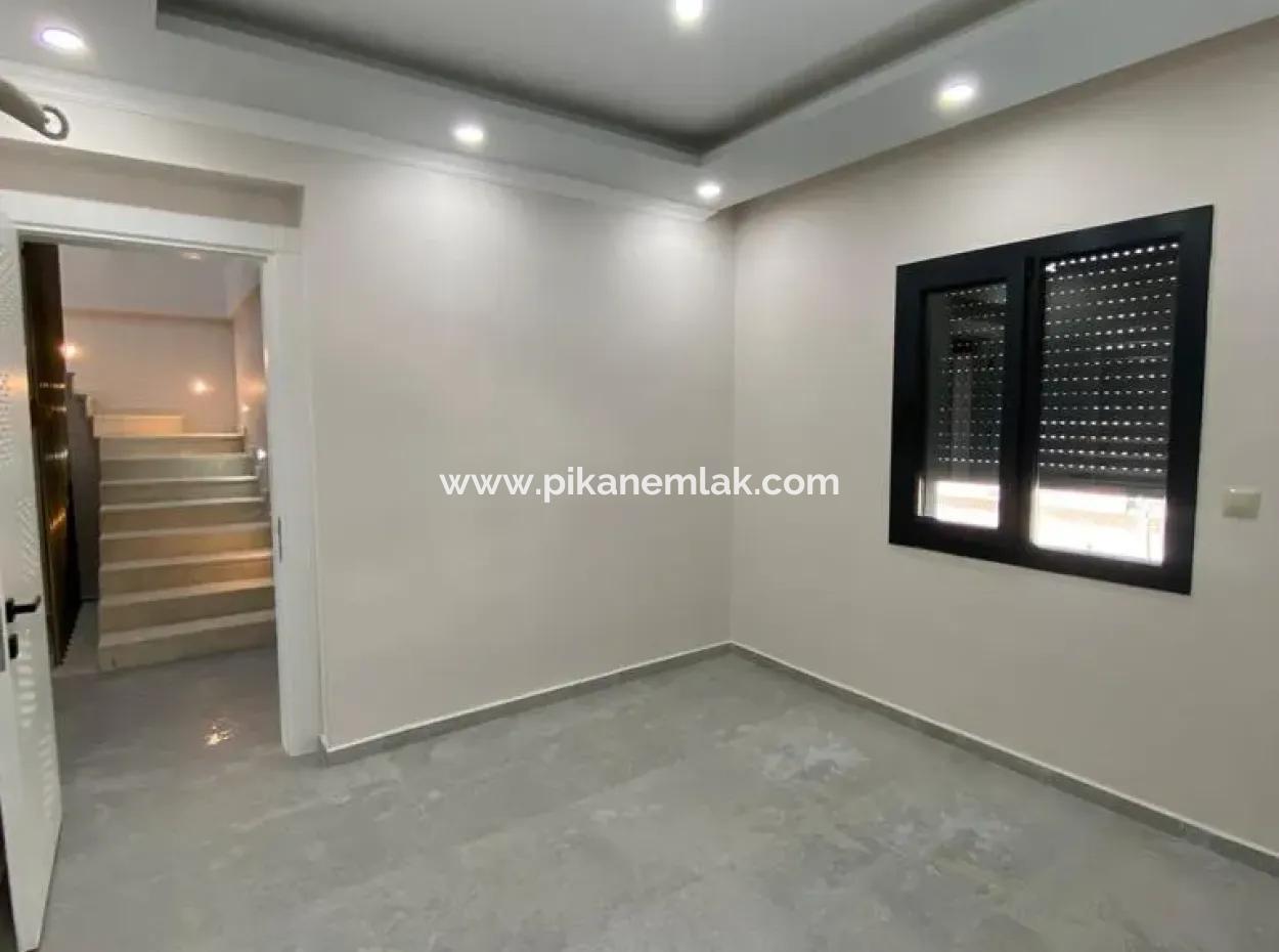 Brand New Duplex Villa With Communal Pool On A 600 M2 Detached Plot In Dalaman