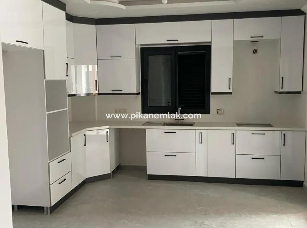 Brand New Duplex Villa With Communal Pool On A 600 M2 Detached Plot In Dalaman