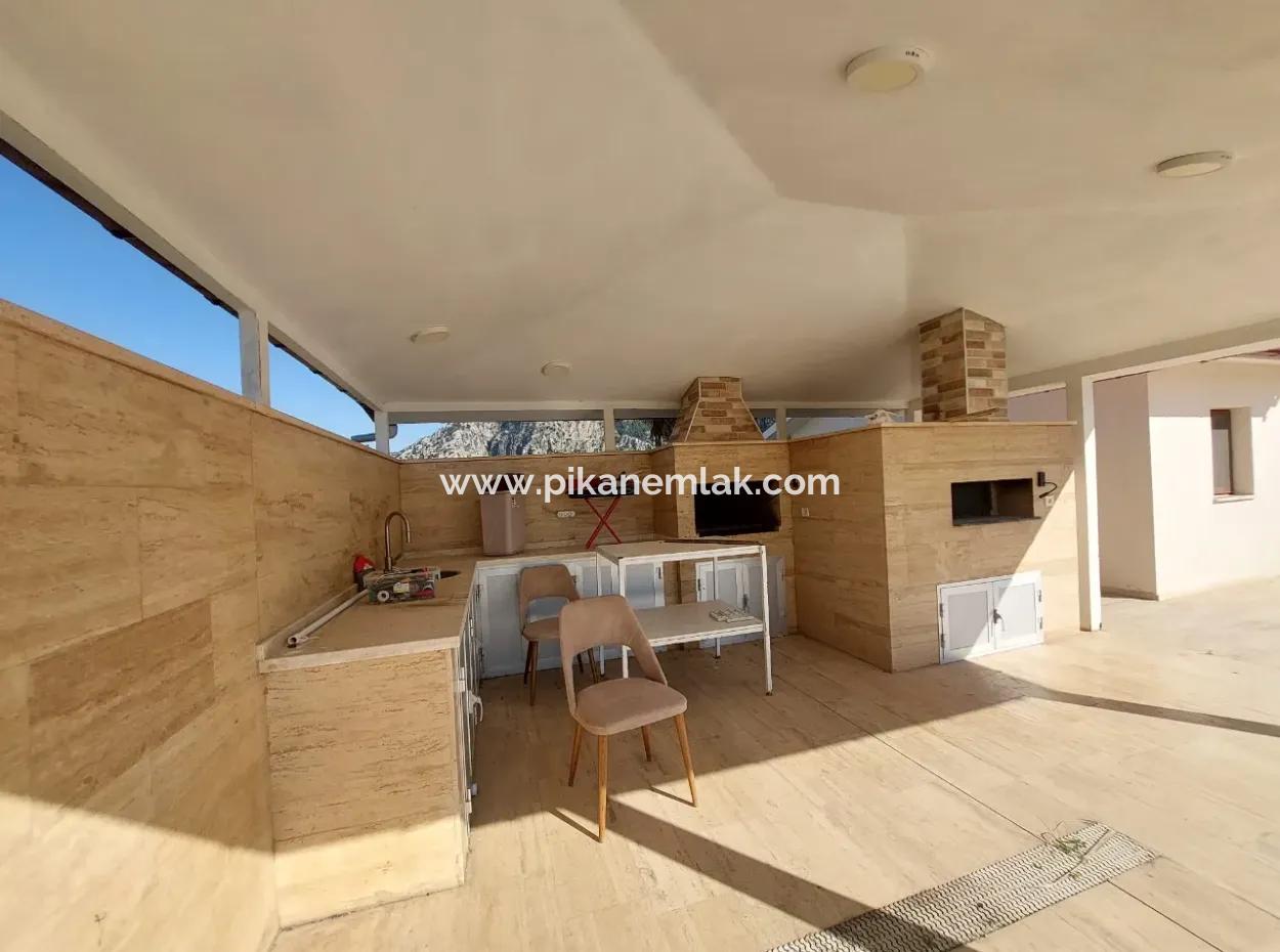 5 In 1 Luxury Villa With Swimming Pool On 6.000 M2 Land In Muğla Ortaca Dalyan For Sale