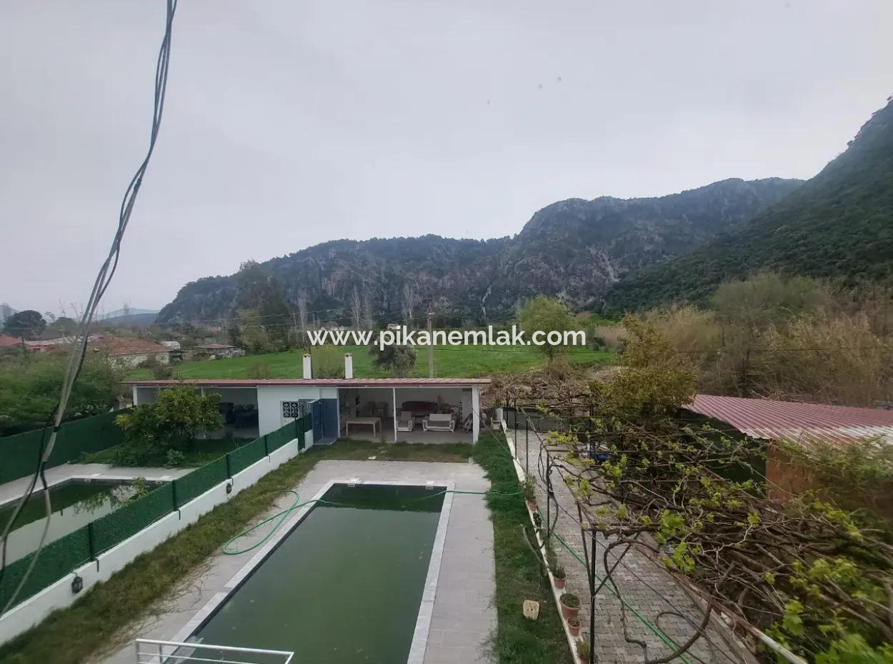 Unfurnished 160 M2, 2 1 Ground Floor Apartment For Rent In Ortaca Marmarlı.
