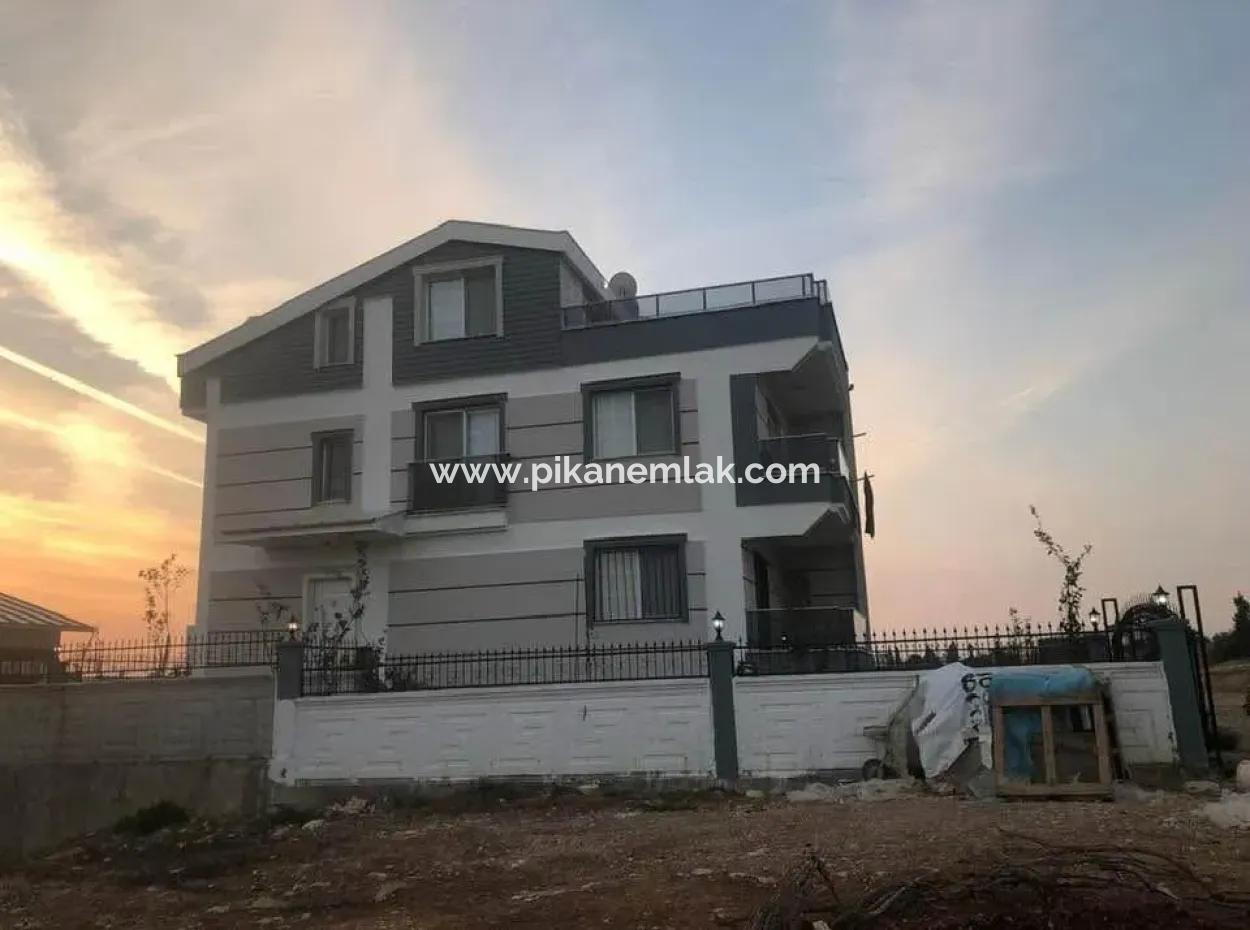 Didim Hisarda, 220 M2, 3 In 1 Duplex With Sea View For Sale Or Clearing With Land