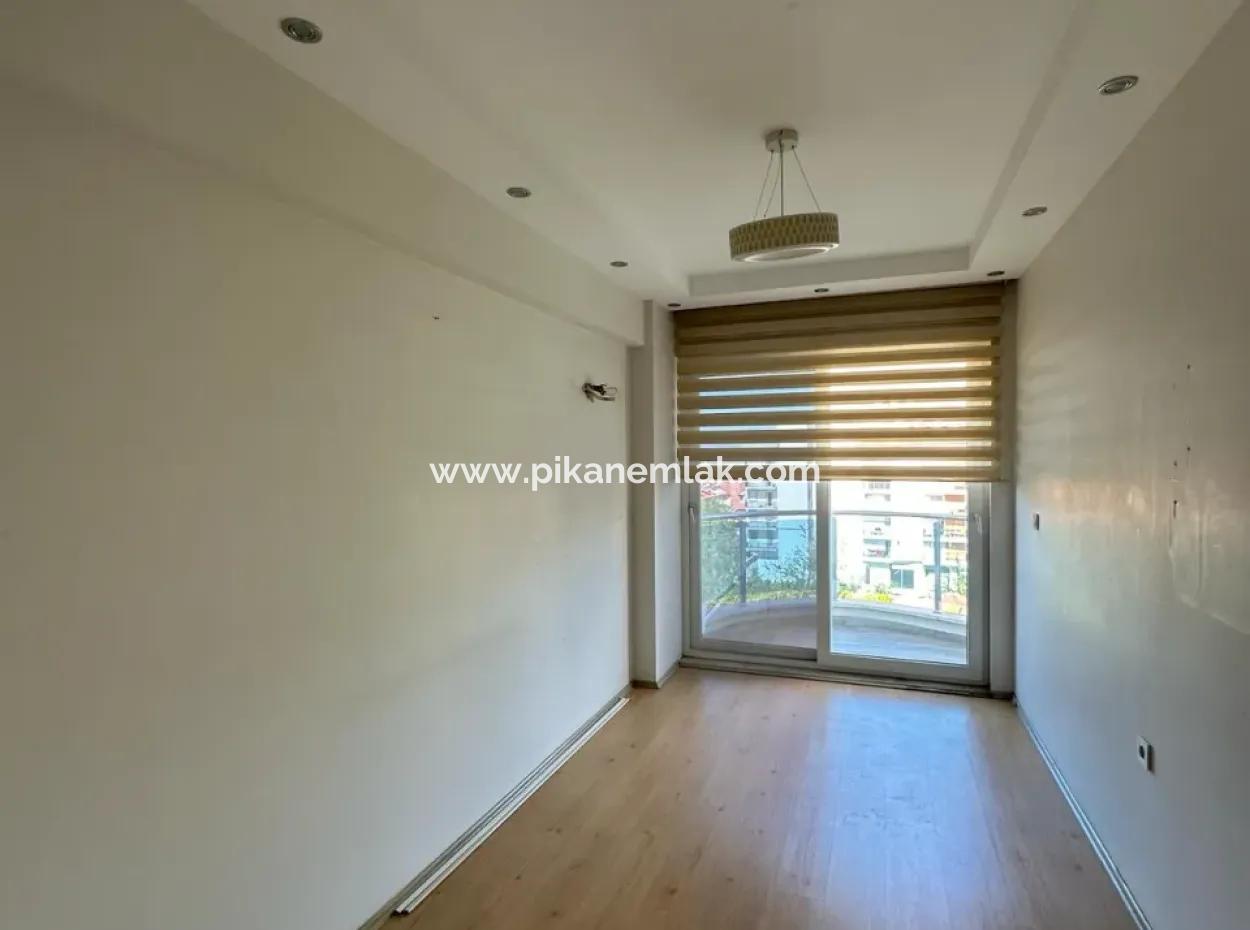 3 1 Luxury Boulevard Front Flat In Residence For Sale