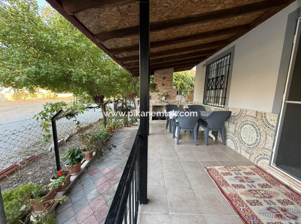 A Detached 2.5-Storey Building On The Dalyan Road In Ortacada Is For Sale.