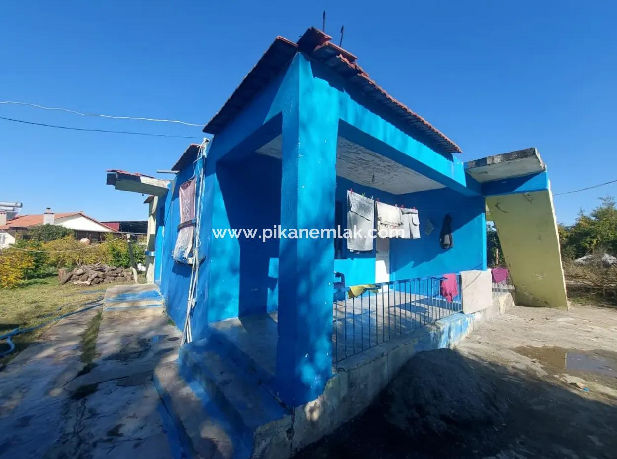 Muğla, Köyceğiz, Kavakarası 400 M2 Land 90 M2 2 1 Bargain Single Storey House For Sale