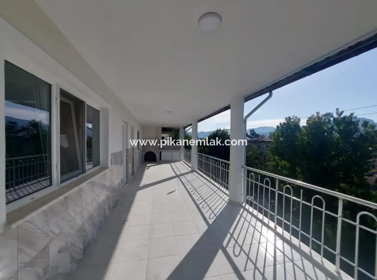 220 M2, 3 1 House For Rent In Muğla Ortaca Eskiköy.