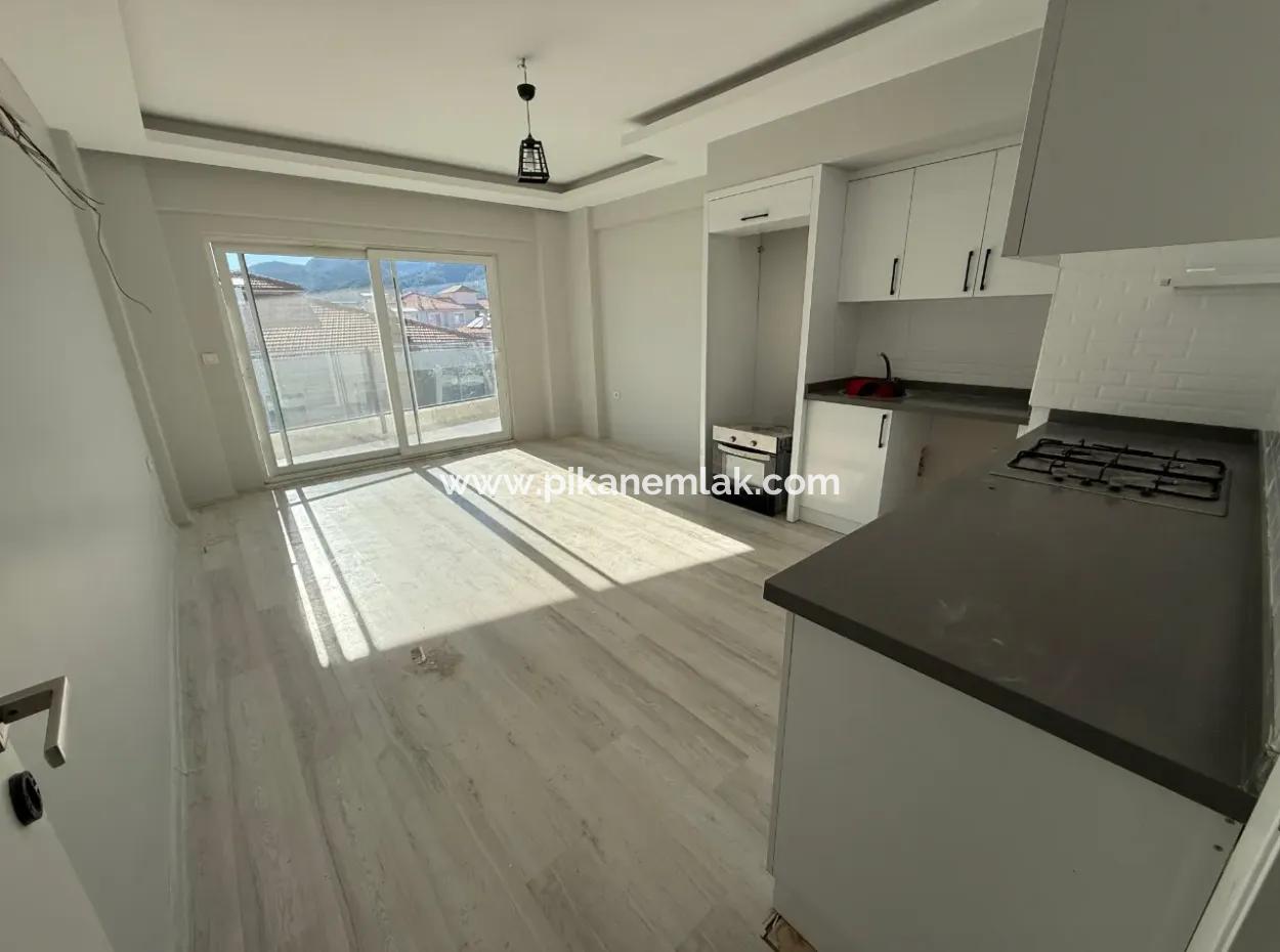 2 1 Flats For Sale On The Middle Floor Of A Brand New 3-Storey Building With A Swimming Pool In The Center Of Muğla Ortaca