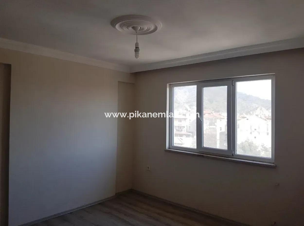 Clean And Convenient Apartment For Sale In Oriya