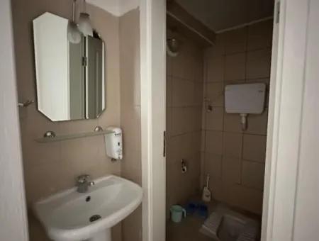 4 1 Air-Conditioned Apartment With Living Room And Kitchen In The Center For Rent