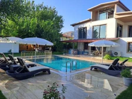 Ortaca Ekşiliyurt 2 1 Furnished Duplex For Rent On A 700 M2 Plot With Swimming Pool