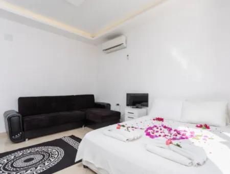 120 M2, 3 1 Furnished Villa With Swimming Pool In Muğla Dalyan 6 Months Rent