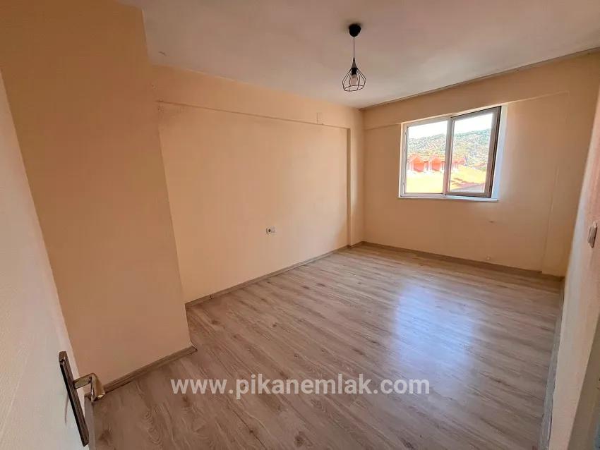 В аренду Квартира 2+1 в Cumhuriyet Ortaca - 80 m²
