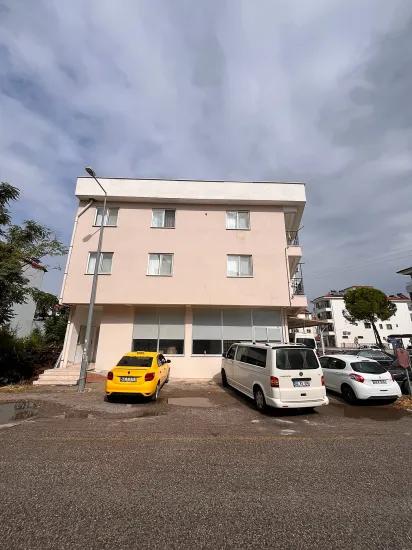 Ortaca Merkezde Dükkan Üstü 2+1, Eşyasız ev kiralık