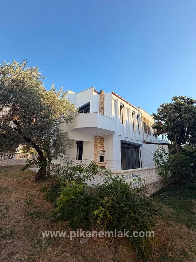 Gömeç Karaağaç Karaağaç Mah. Satılık 3+1 Villa - 110 m²