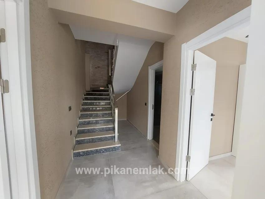 Ortaca Dalyan Mah. Satılık 4+1 Villa - 291 m²