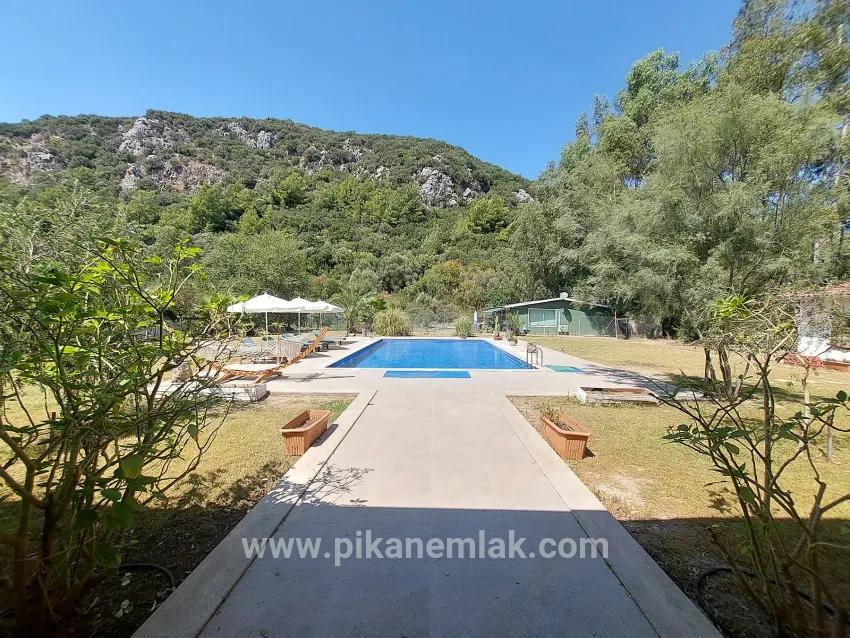 Ortaca Dalyan Mah. Kiralık 4+1 Villa - 450 m²
