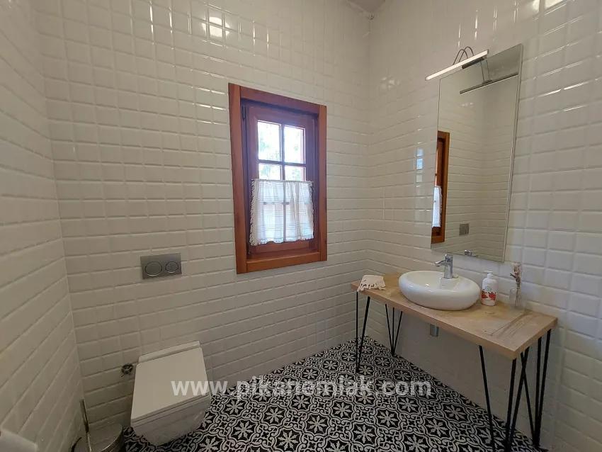 Ortaca Dalyan Mah. Kiralık 4+1 Villa - 450 m²