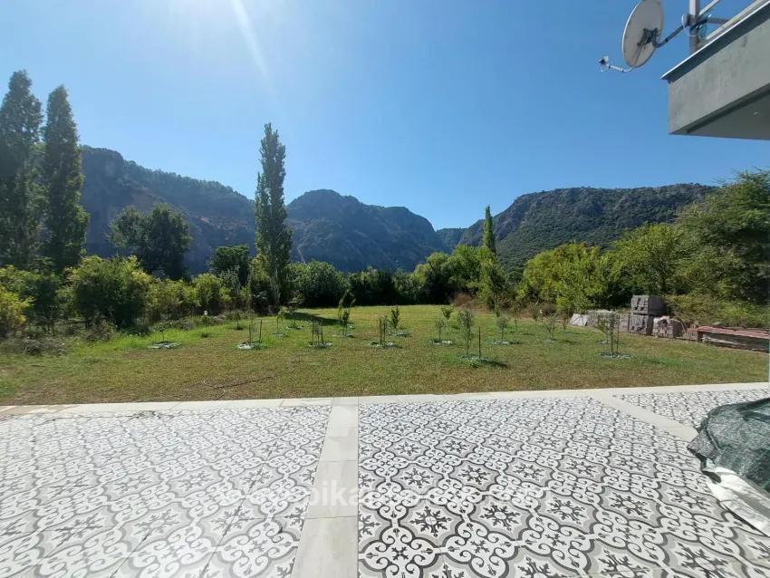Ortaca Okçular Mah. Satılık 4+1 Müstakil ev - 240 m²