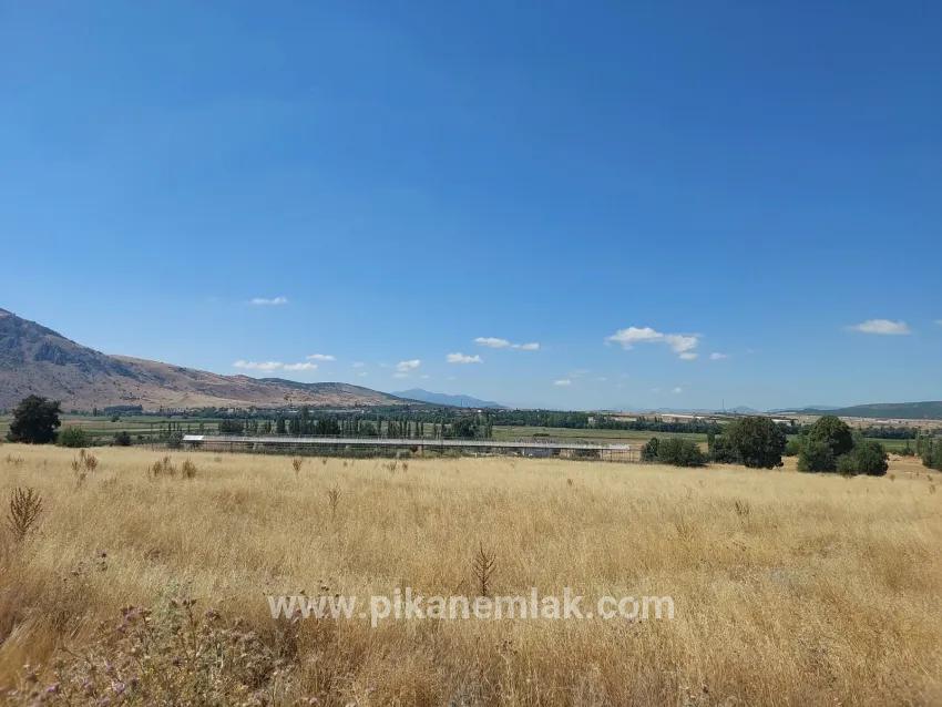 Tefenni Merkezköyler Yuva Köyü Mah. Satılık Tarla - Tarla İmar Durumlu - 5.900 m²
