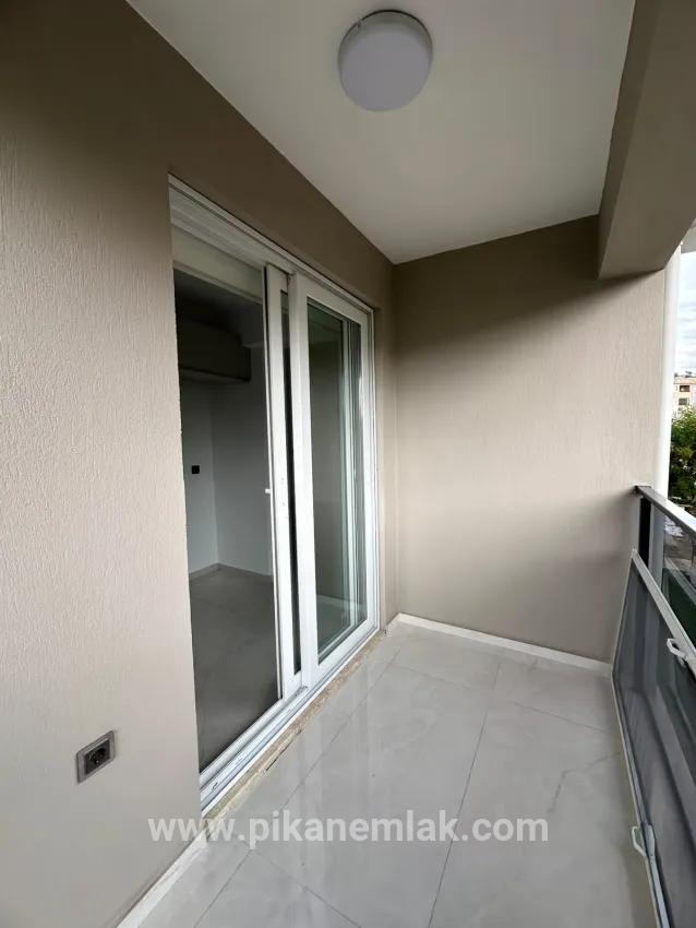Ortaca Beşköprü Mah. Kiralık 4+1 Komple bina - 388 m²