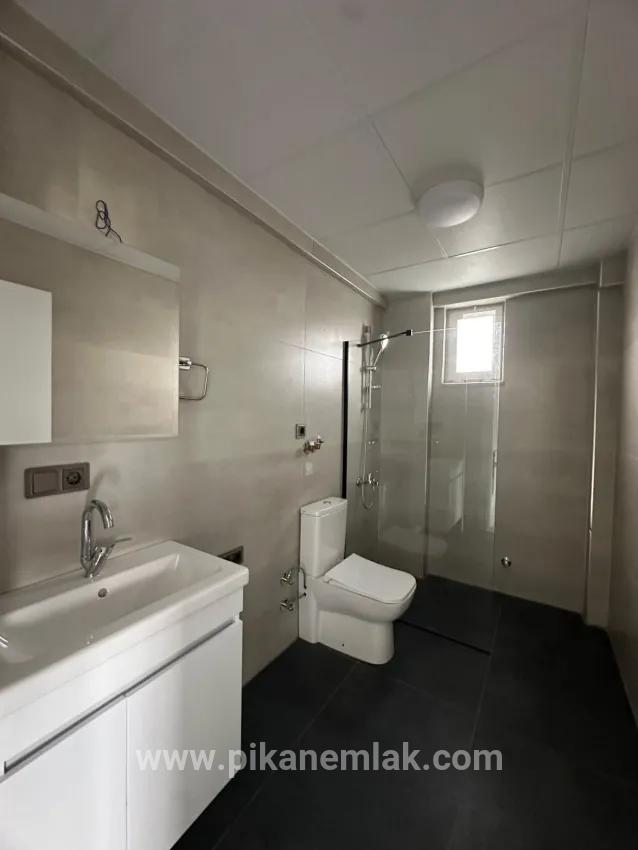 Ortaca Beşköprü Mah. Kiralık 4+1 Komple bina - 388 m²