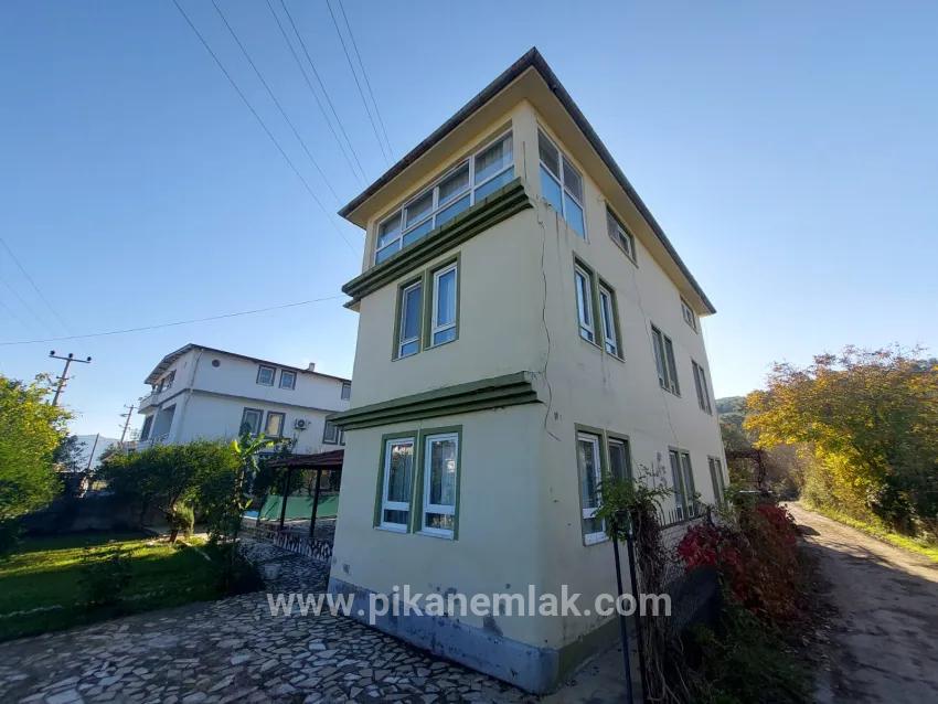 Ortaca Kemaliye Mah. Satılık 7+2 Villa - 645 m²