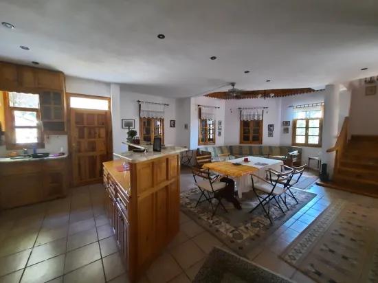 Muğla Dalyan da Satılık 3500 M2 Arsada Müstakil Lüks Villa