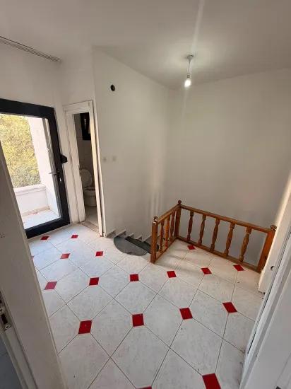 Gömeç Karaağaç'ta Denize 200 Metre Mesafesinde Satılık 3+1 Villa