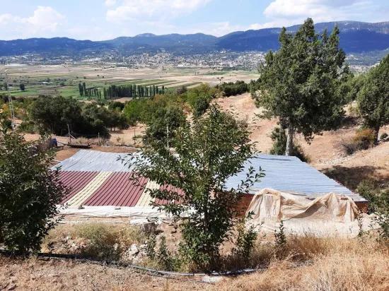Çameli Kızılyaka’da 5 000 M2 Müstakil Arazide 2+1 Ev ve 200 M2 Ahır Satılık