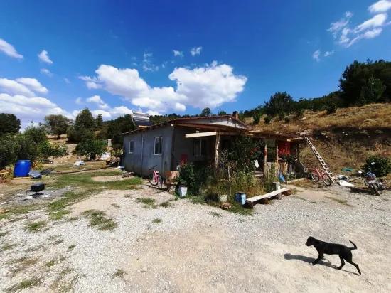Çameli Kızılyaka’da 5 000 M2 Müstakil Arazide 2+1 Ev ve 200 M2 Ahır Satılık