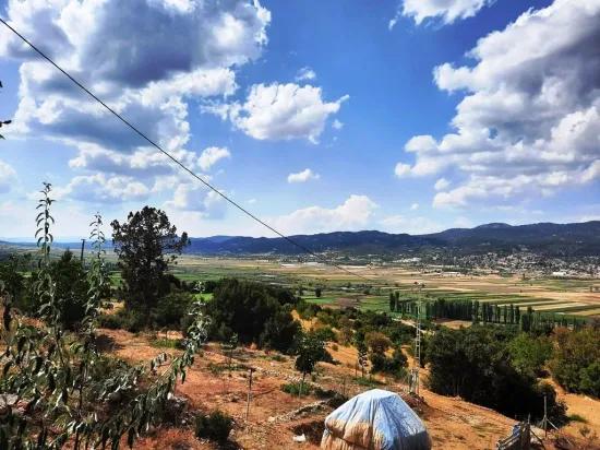 Çameli Kızılyaka’da 5 000 M2 Müstakil Arazide 2+1 Ev ve 200 M2 Ahır Satılık