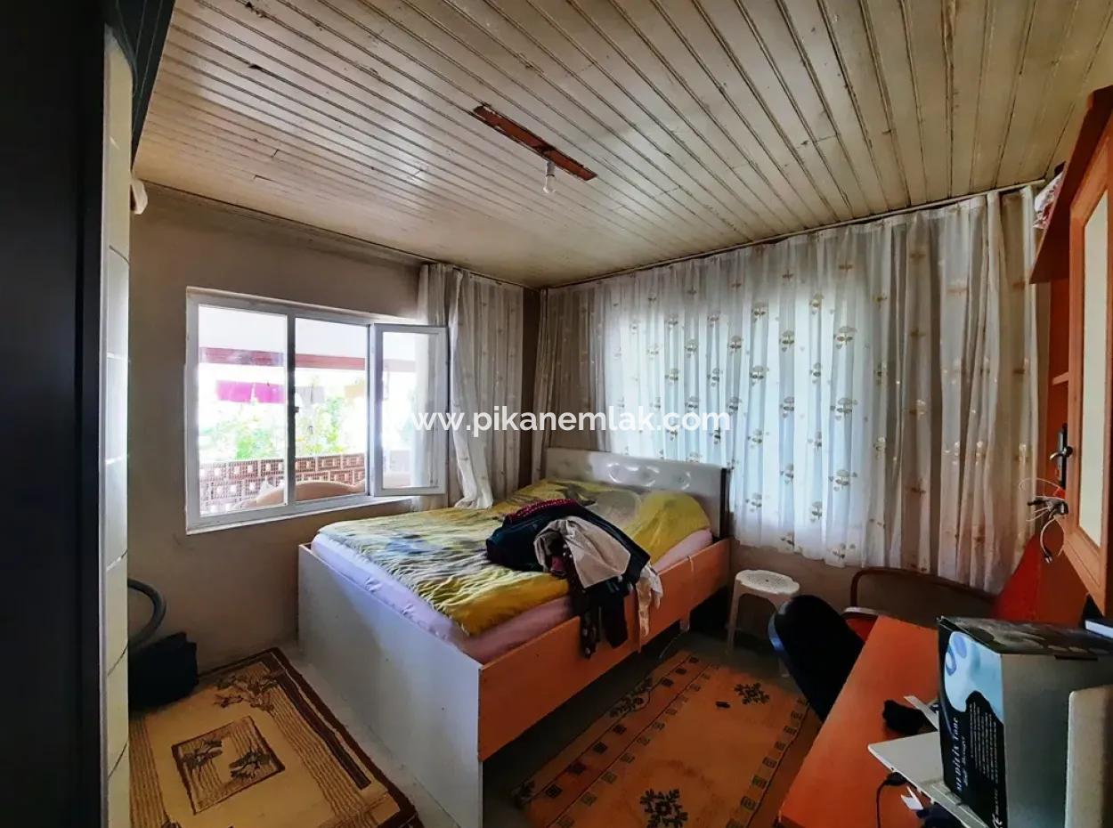 Ortaca Eskiköyde Satılık 1500 M2 Arazi Ve Köy Evi