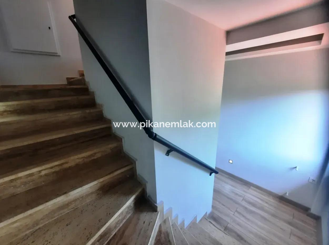 Muğla Dalyanda 520 M2 Arsada 230 M2 5+1 Ultra Lüks Villa Satılık