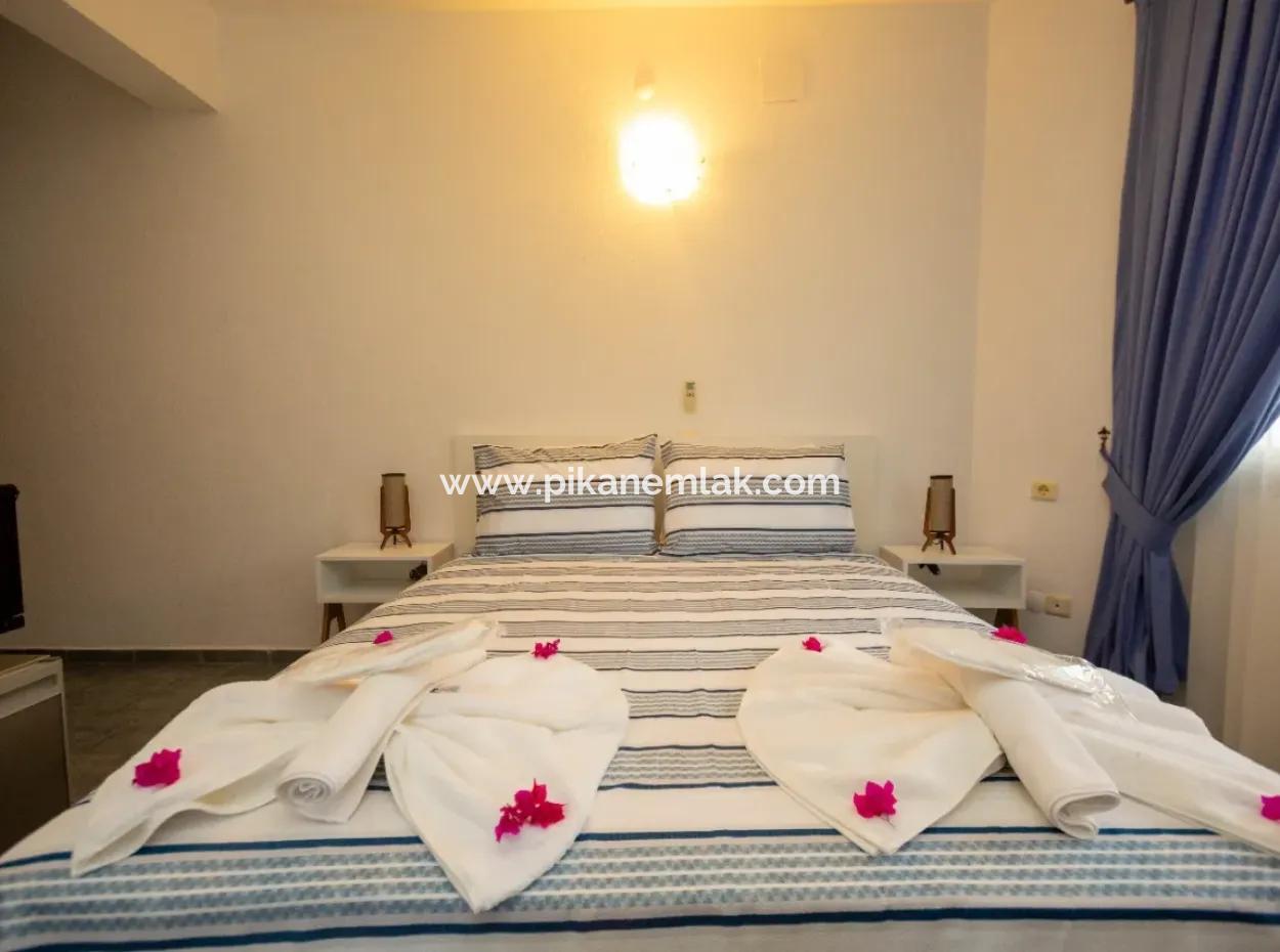 Muğla Dalyanda Satılık 1500 M2 Arsada Bakımlı Butik Otel