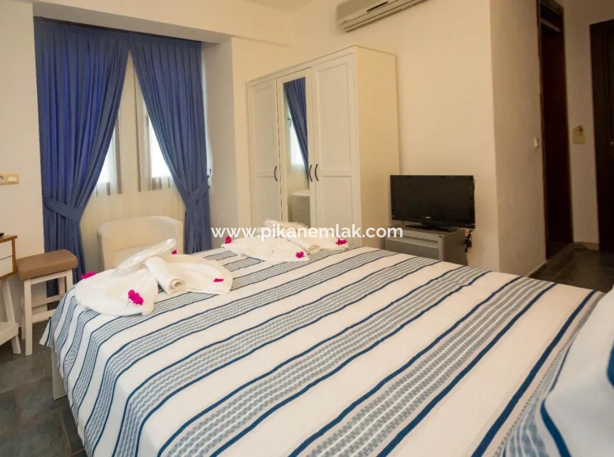 Muğla Dalyanda Satılık 1500 M2 Arsada Bakımlı Butik Otel