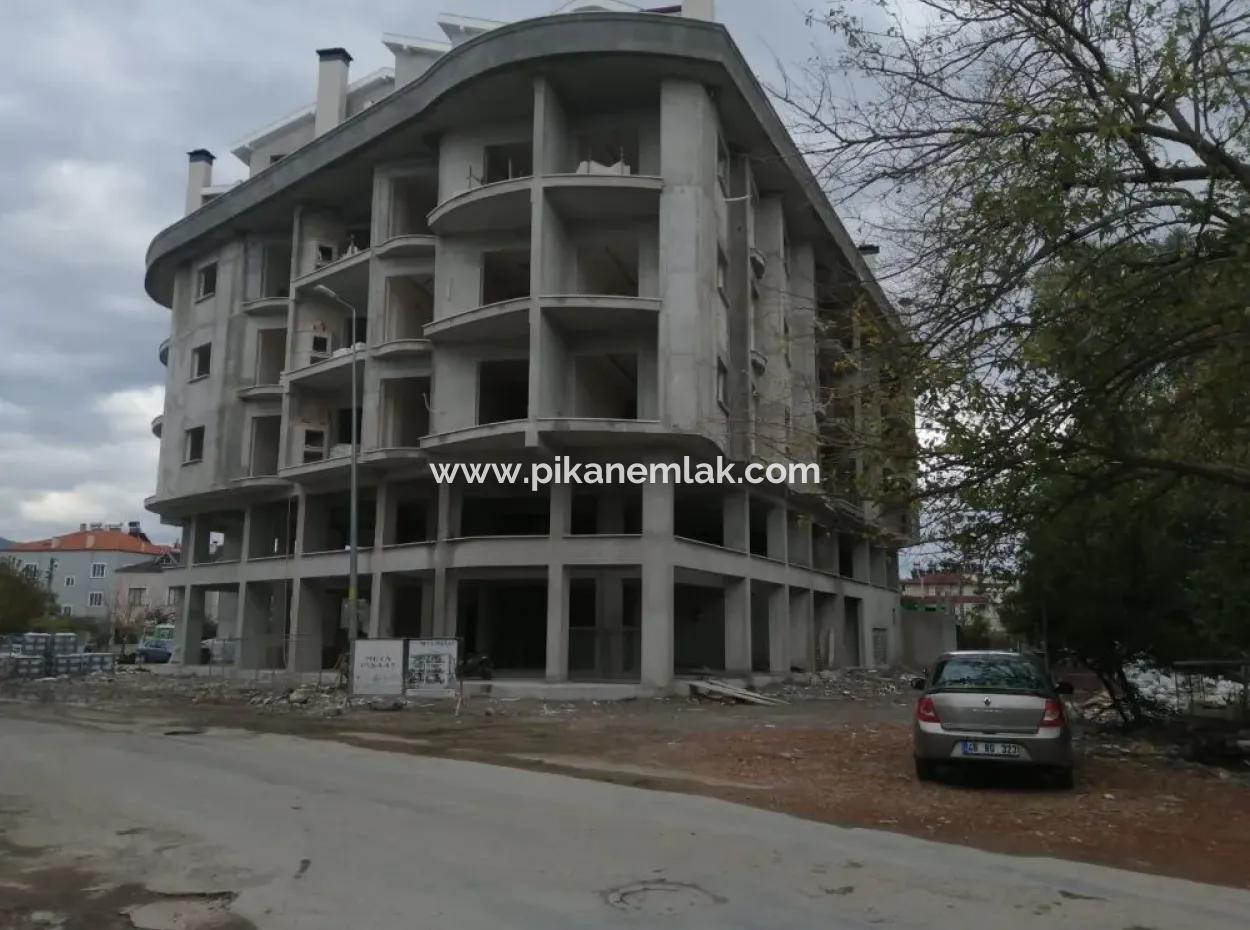 Muğla Dalaman Merkezde 900 M2 Sıfır İşyeri Satılık