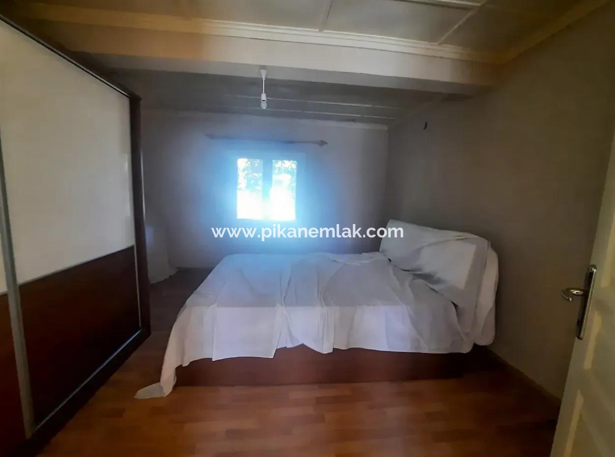 Köyceğiz Döğüşbelende 5179 M2 Bahçe İçinde 2 Adet Müstakil Ev Satılık