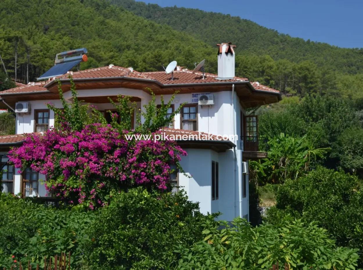 Köyceğiz Ekincik Te Satılık Deniz Manzaralı 748 M2 Müstakil Arsada 170 M2, 3+1 Villa