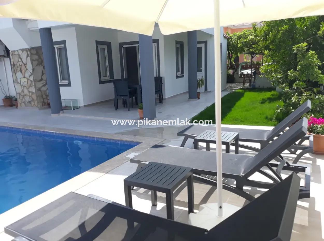 Muğla Dalyanda Havuzlu 4+1 Günlük Kiralık Villa