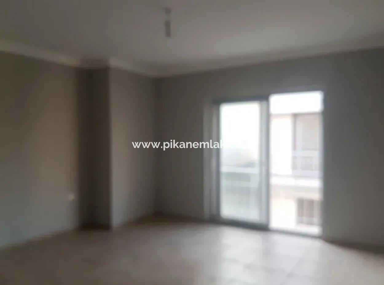 Dalamanda Satılık Yüzme Havuzlu Kelepir Villa