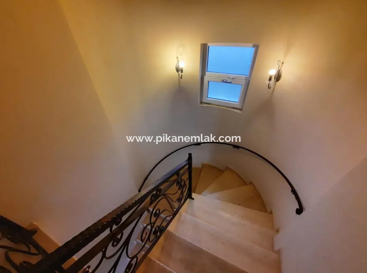 Dalyanda Müstakil 500 M2 Arsada 150 M2 4+1 Eşyalı Dubleks Yıllık Kiralık