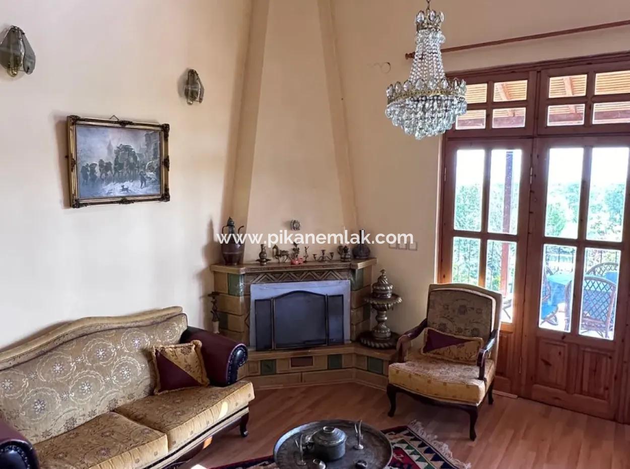 Sakarya Hendek'te Yüzme Havuzlu Tripleks 3+1 Villa Satılık Yada Takas