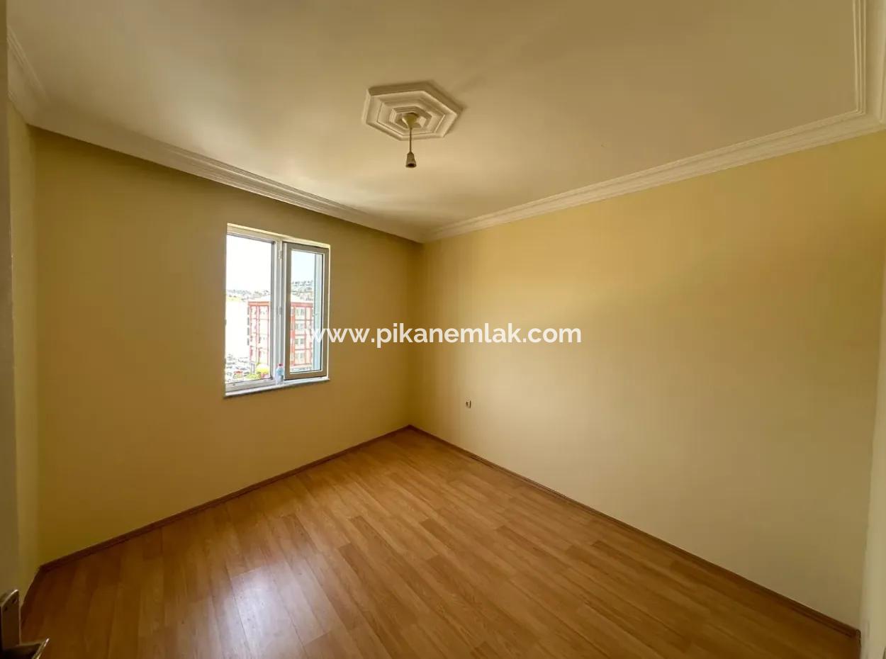 Ortaca Merkezde 100 M2, 2+1 Daire Satılık