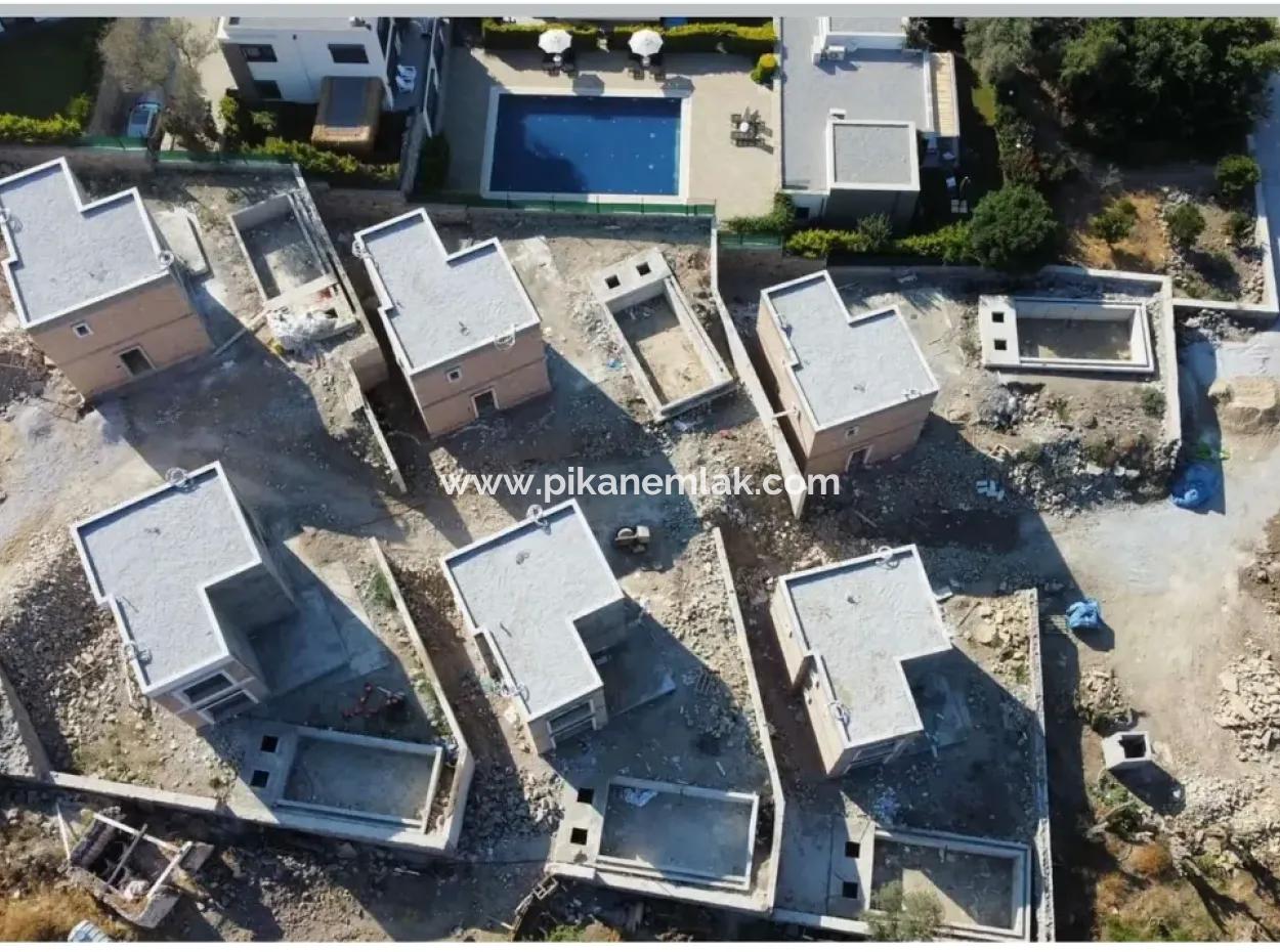 Muğla Bodrum Gündoğanda Deniz Manzaralı 4+1 Sıfır Dubleks Satılık