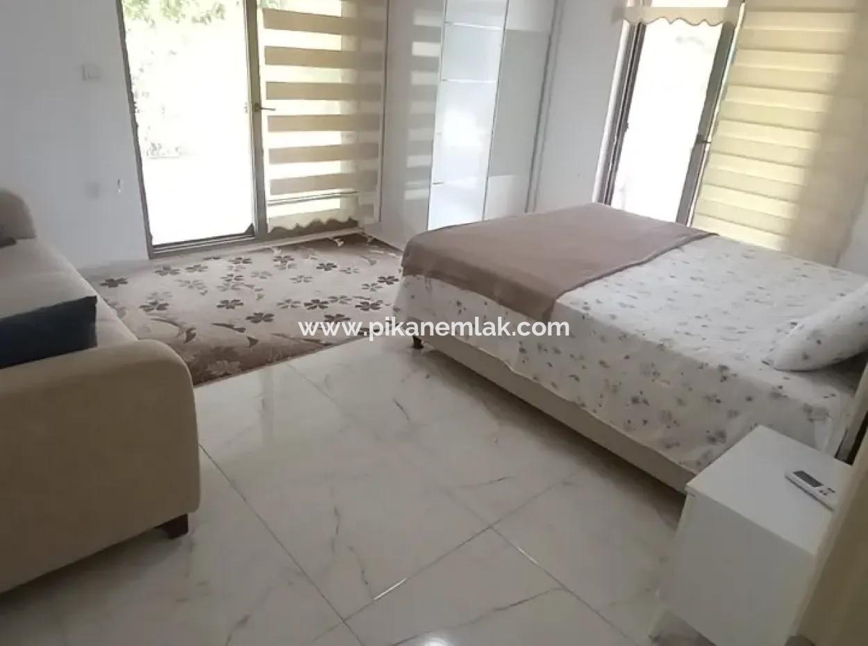 Köyceğiz Köyceğiz Köyünde 4+2 Yüzme Havuzlu Eşyalı Müstakil 2 Daire Kiralık