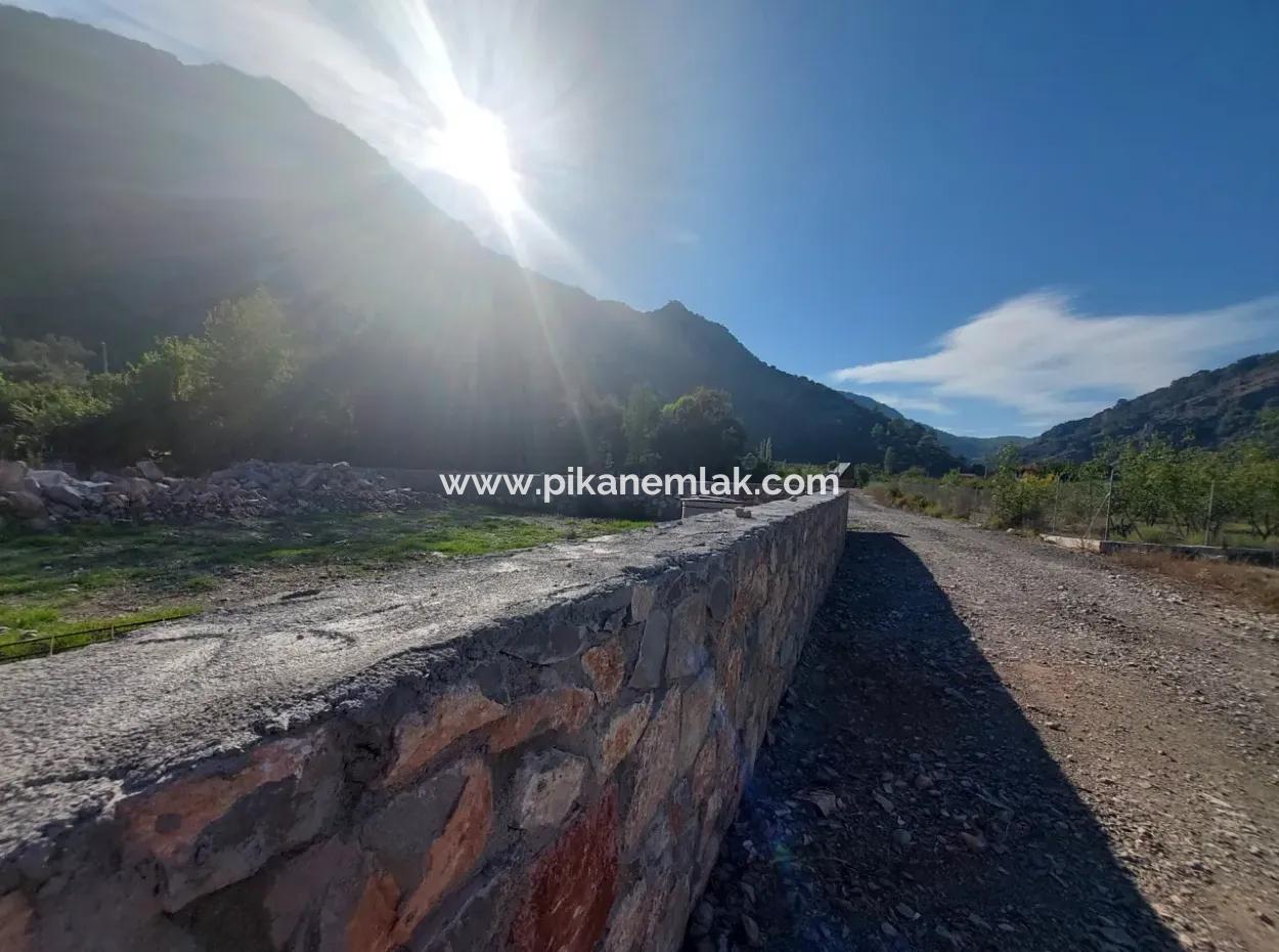 Ortaca Mergenlide Dağ Kenarında ,1 400 M2 İmarlı Arsa Satılık