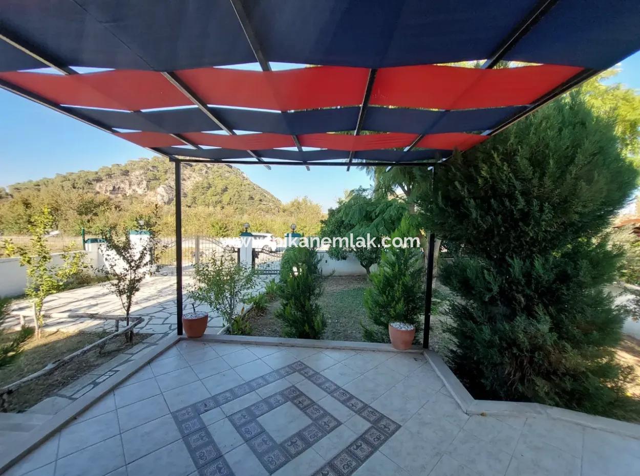 Muğla Dalyanda Satılık 566 M2 Arsada, 3+1 Müstakil Villa