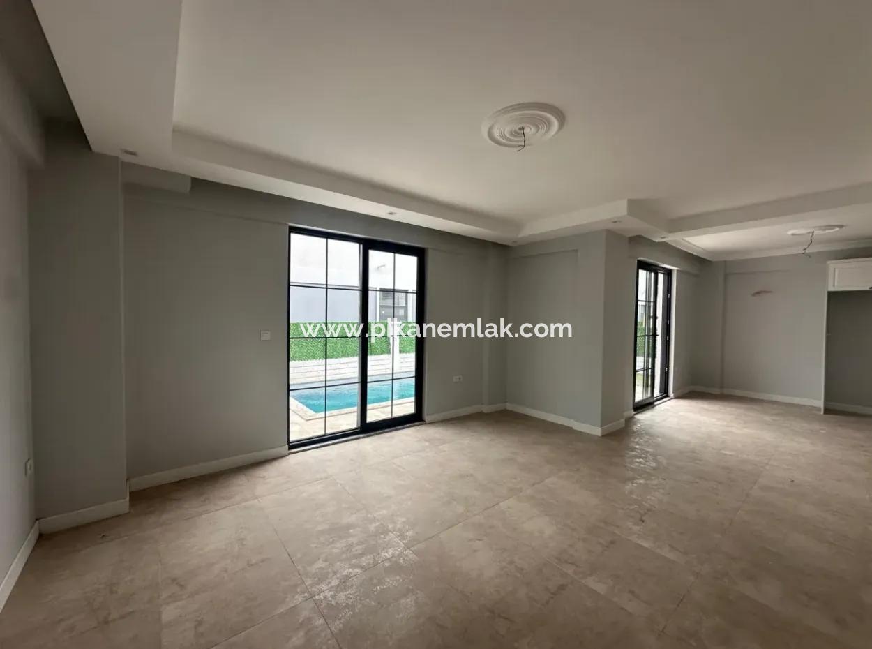 Ortacada 4+1 208 M2 Lüks Villalar Satılık