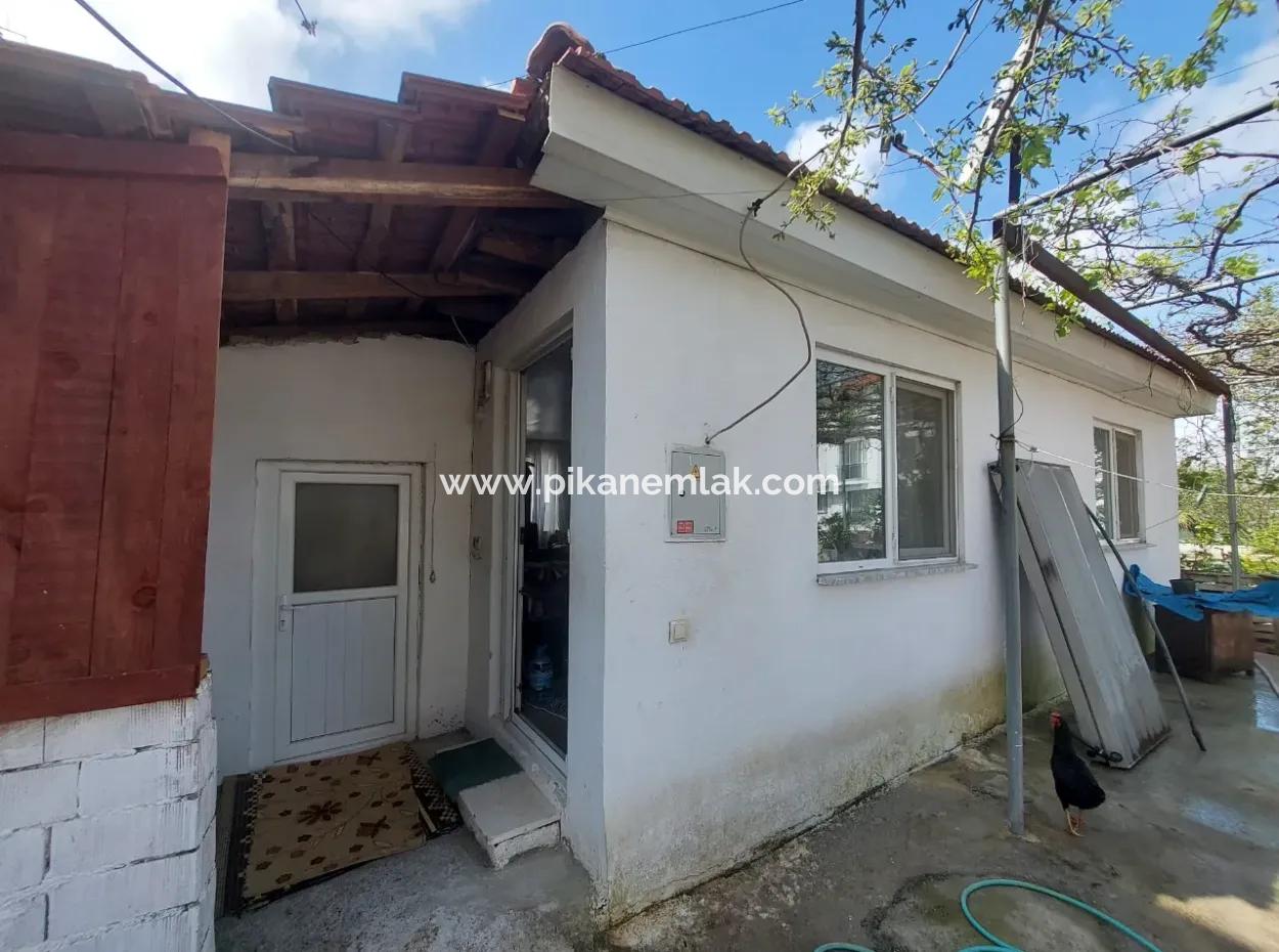 Ortaca Karaburunda 171 M2 Müstakil Arsada 50 M2 1+1  Köy Evi Satılık