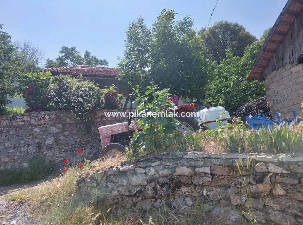 Çameli Kızılyakada 2500 M2 Müstakil Tapulu 2 Ev Ve Ahır, Depo Satılık